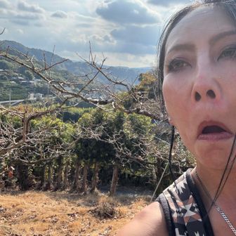 庄前峠、、、何も🪧無いです🫡

上半身、裸に見えますがちゃんと👚着てます🫡