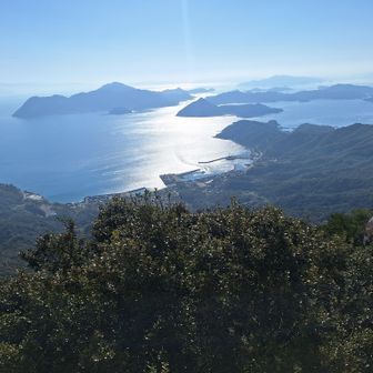 山頂からの景色　陽が少し傾いて来た
