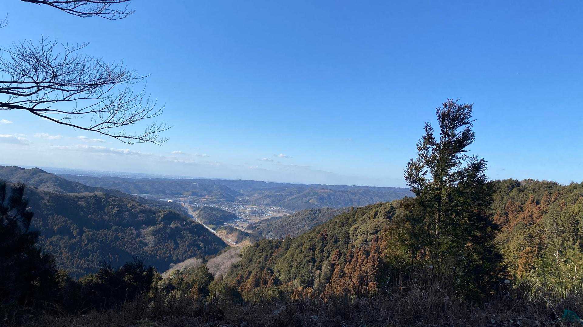 七曲峠を過ぎて展望が開けた
