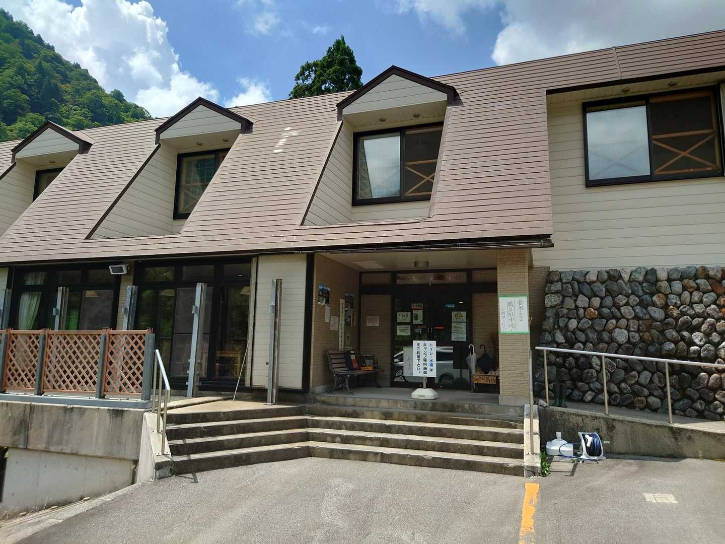 馬場島荘はシャワーのみかな。湯船に入りたい。