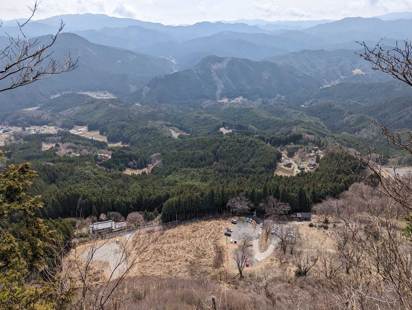 足が竦むけど良い景色⛰️