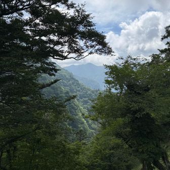 南方向には大普賢岳😊
