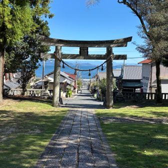 鳥居越しの琵琶湖⛩️