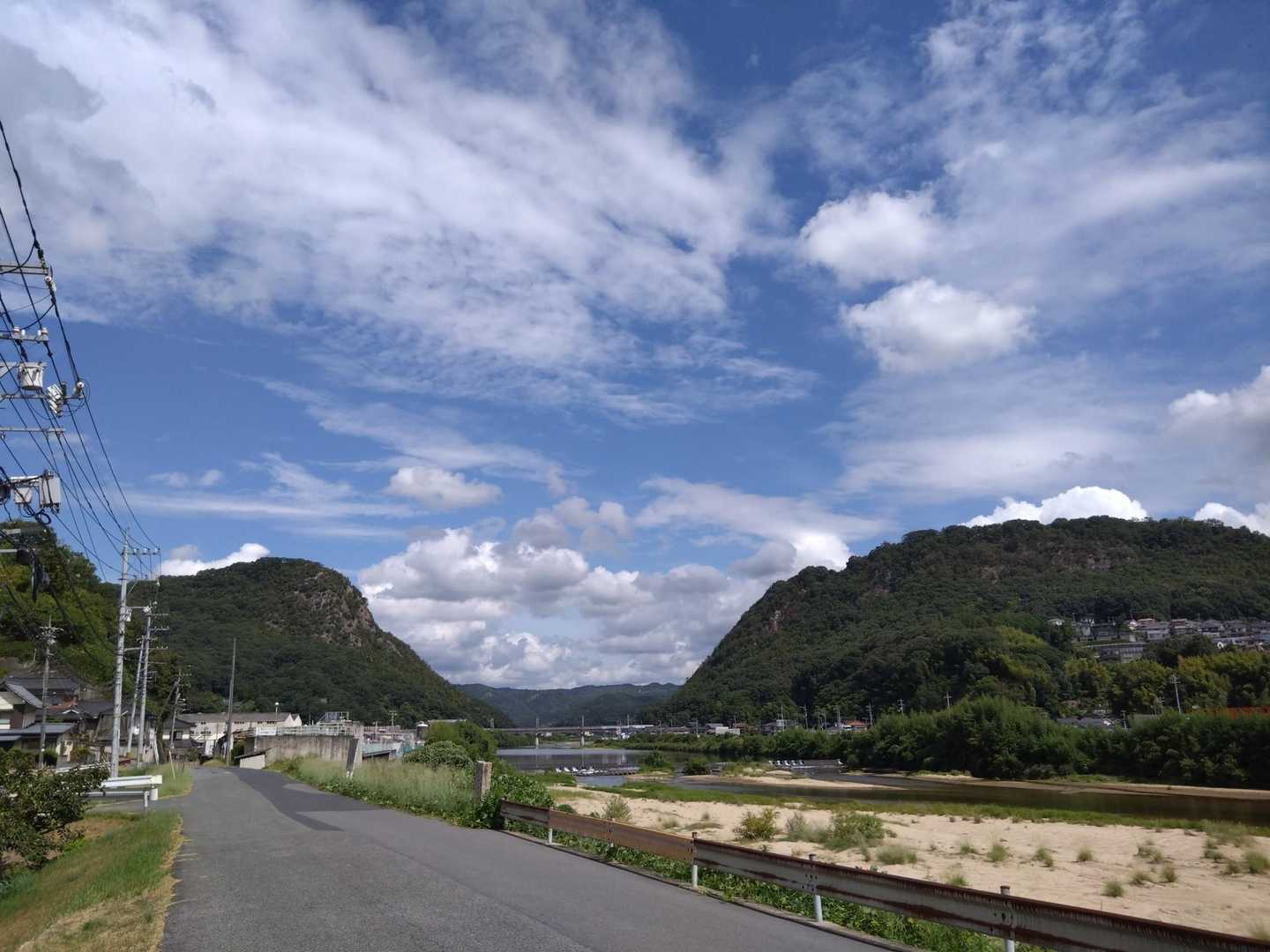 左が新高山、右が高山