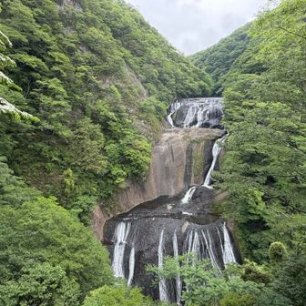 あがった上から滝👀
水量は少なめなのかな

思ってたよりも早めに周回できたから、寄り道しつつ奥久慈男体山にも行ってみよう😁