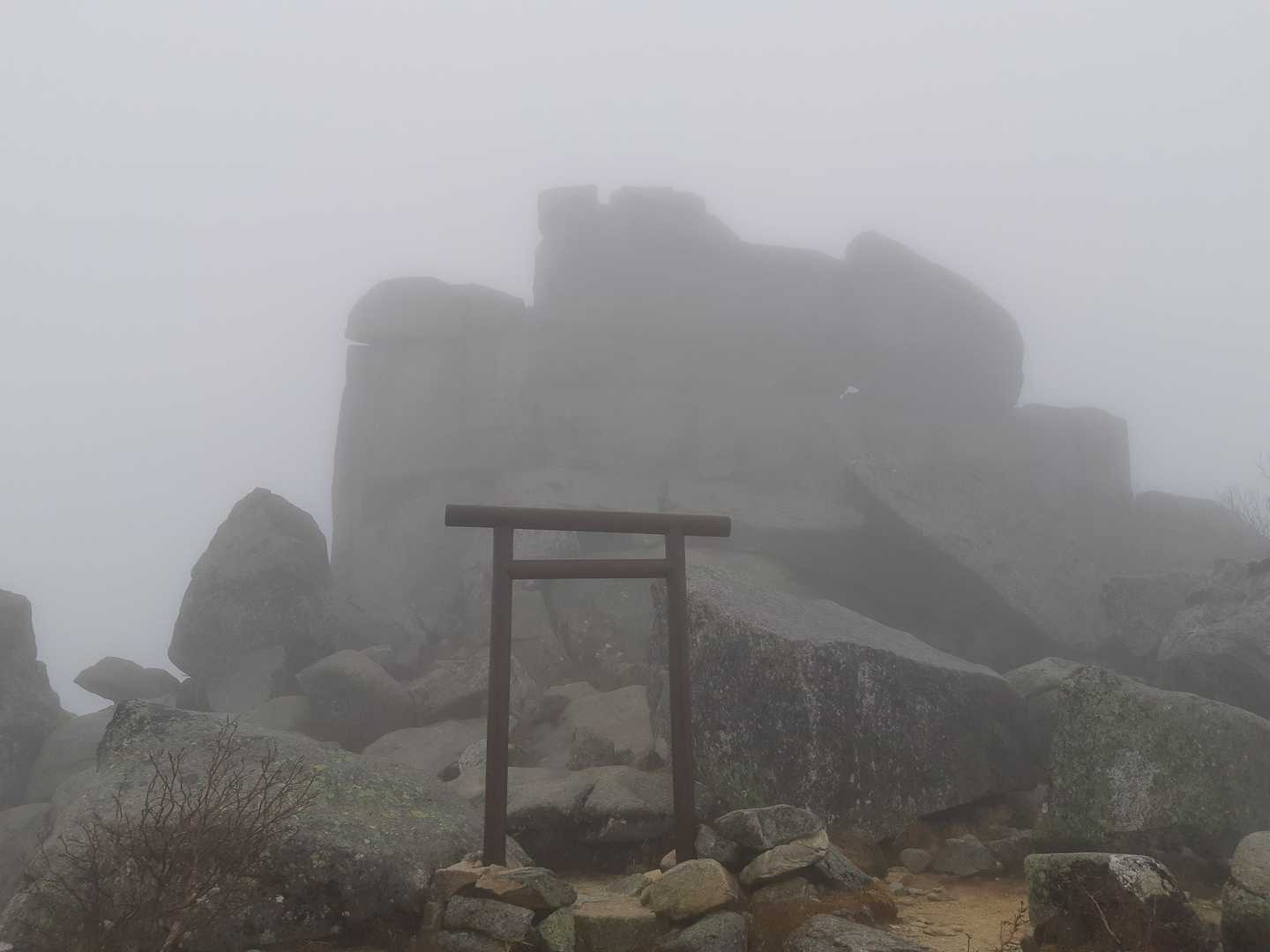 丸山-瑞牆山荘バス停 縦走コースの写真