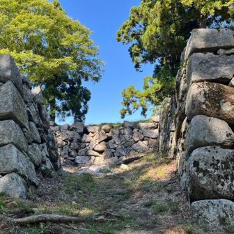 天守台
　土蔵造りでココに天守入口があったと（たぶん）