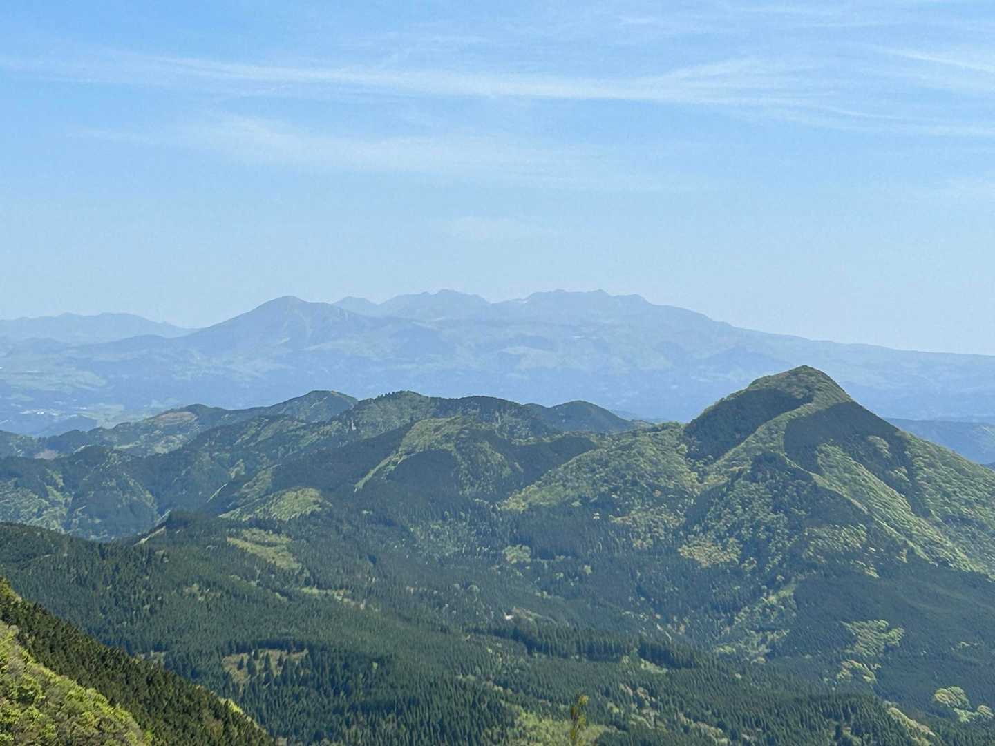 九重連山