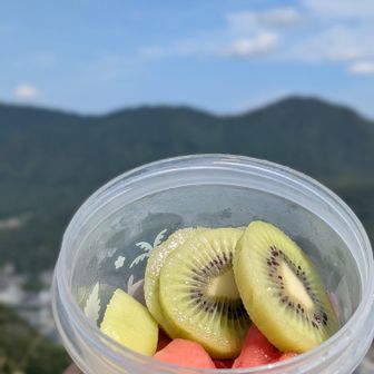 早速ひえひえ🐧のフルーツ🥝🍉
いただきまーす♫