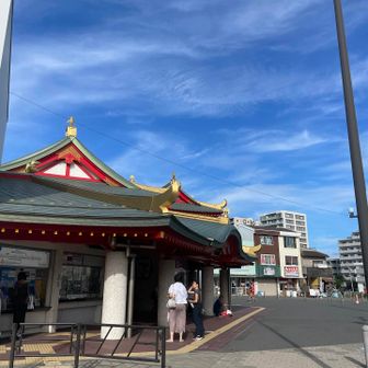 小田急江ノ島線片瀬江ノ島駅。
帰ってきましたー♪こちらがトイレ横付近の改札口でーす。