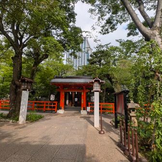 愛宕神社
山頂不明
標高26ｍ　三角点我慢有るらしい