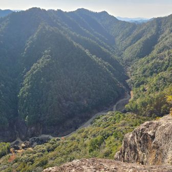 断崖を攻める俺に兄から落ちたら名前を呼ぶ事しか出来ないからなとひと言