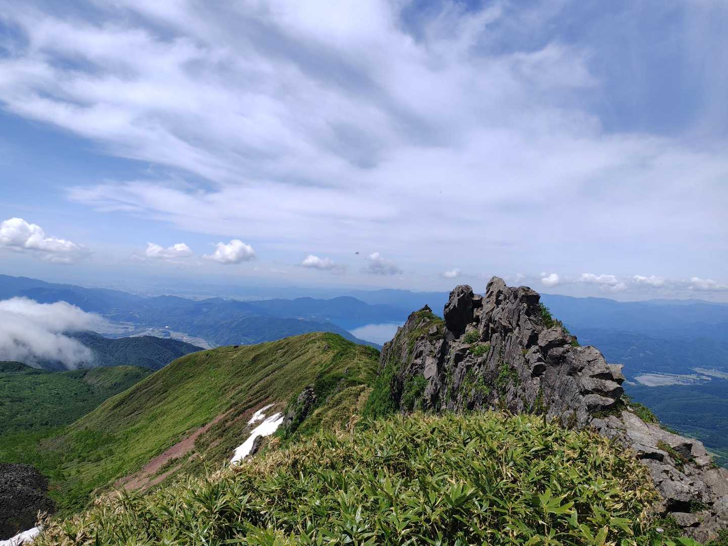 五百羅漢
ここのどこを通るんだろうと
まさか切り立った岩を😱？！
と、非常に気になっていた場所

登山道が横にあるから安心して！と悠悠さんに教えていただき、ここまで来れた😅