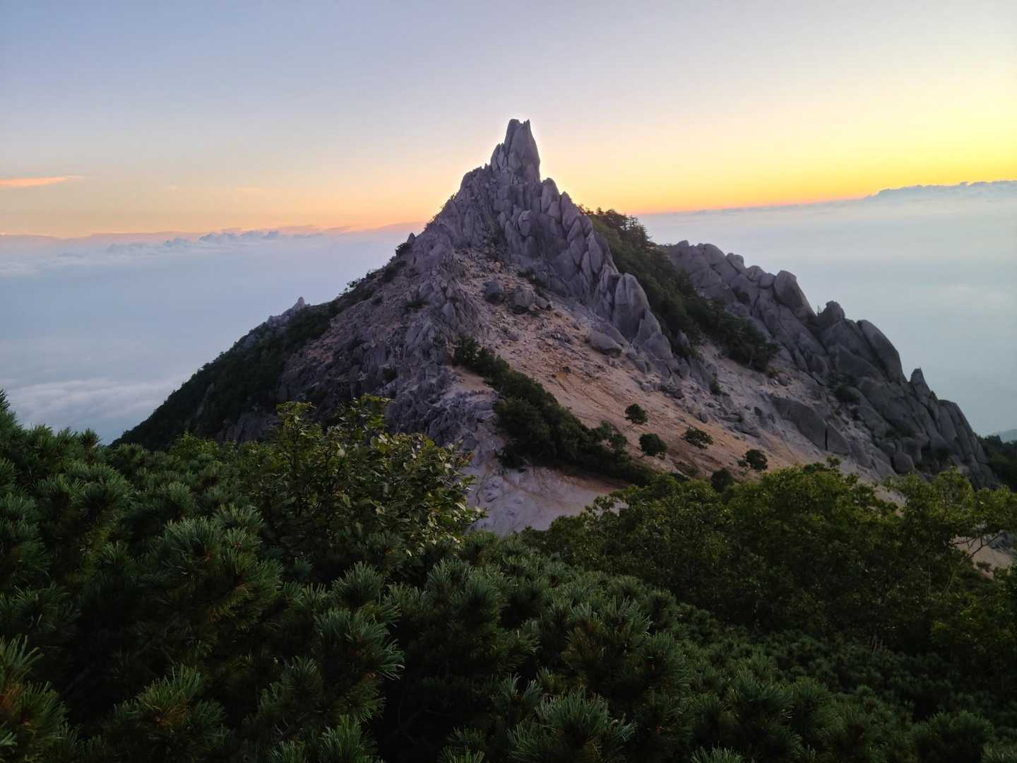 そして、鳳凰三山の象徴、オベリスク。
神々しいです。