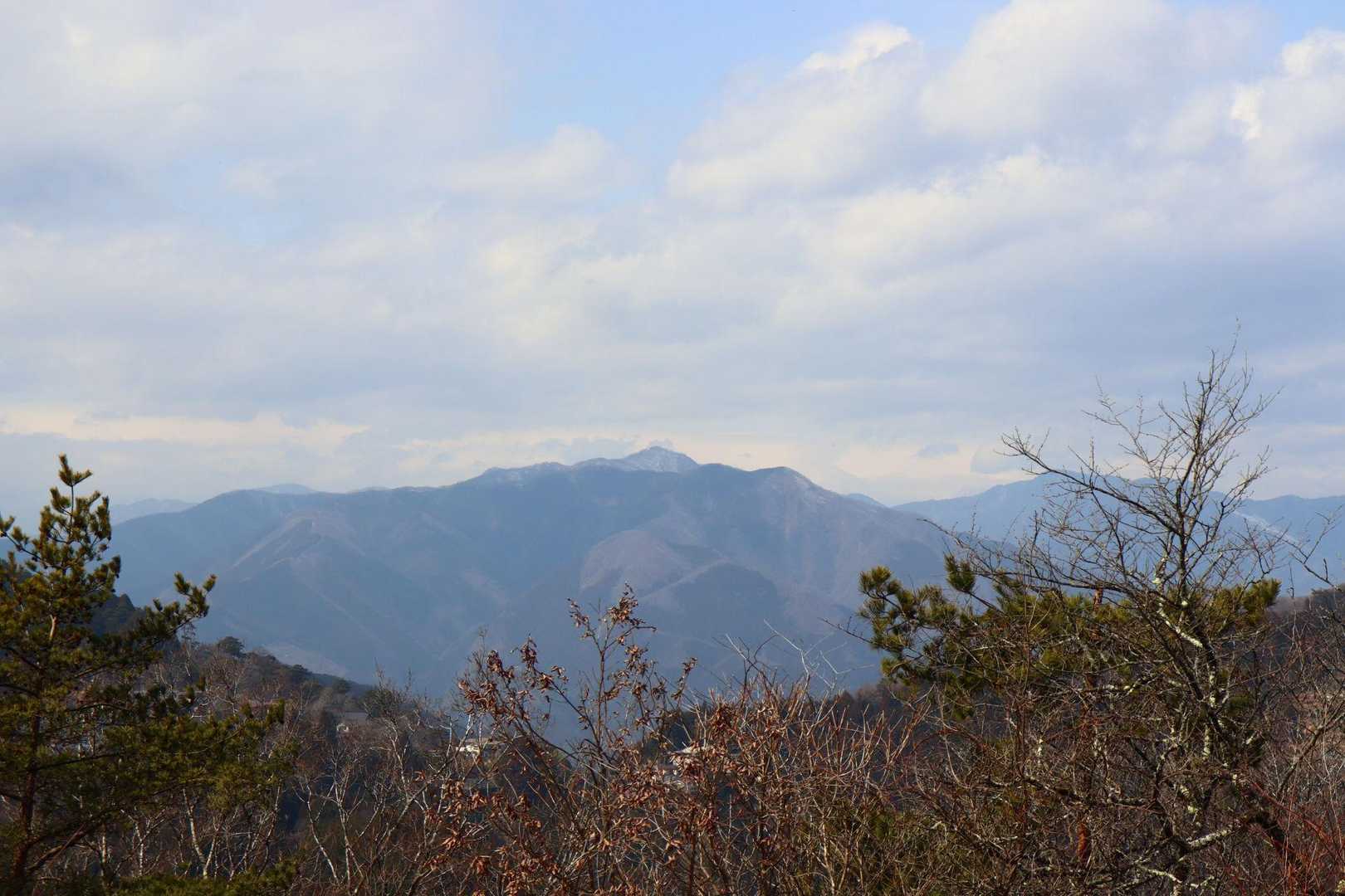 鷹ノ巣山方面。