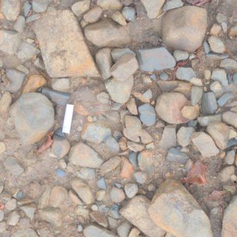 これはいかんなぁ…
山火事にさえならなければ、個人の自由で吸ってはいいと思うけど
捨てたりとか落としたりしちゃだめよねー🚬