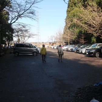 二上の駐車場🅿️は ほぼ満車でした。