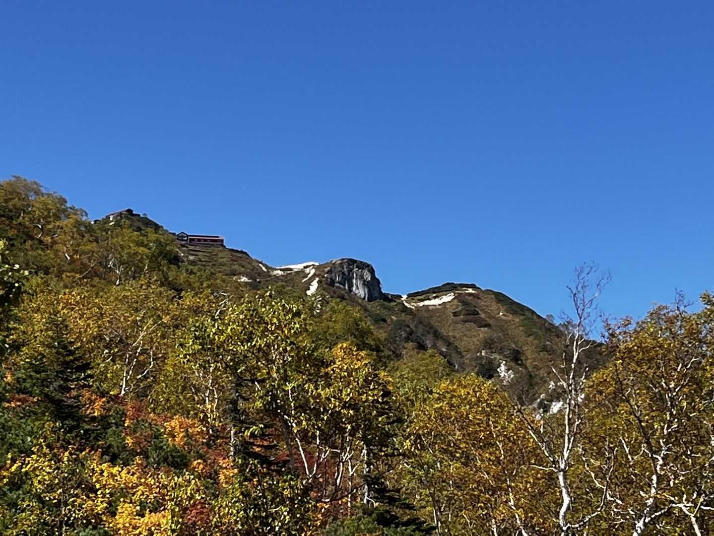 燕山荘が見えたけどなかなか着かないのだ