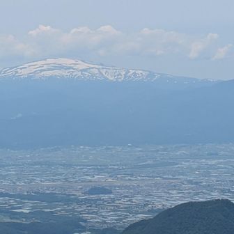 月山