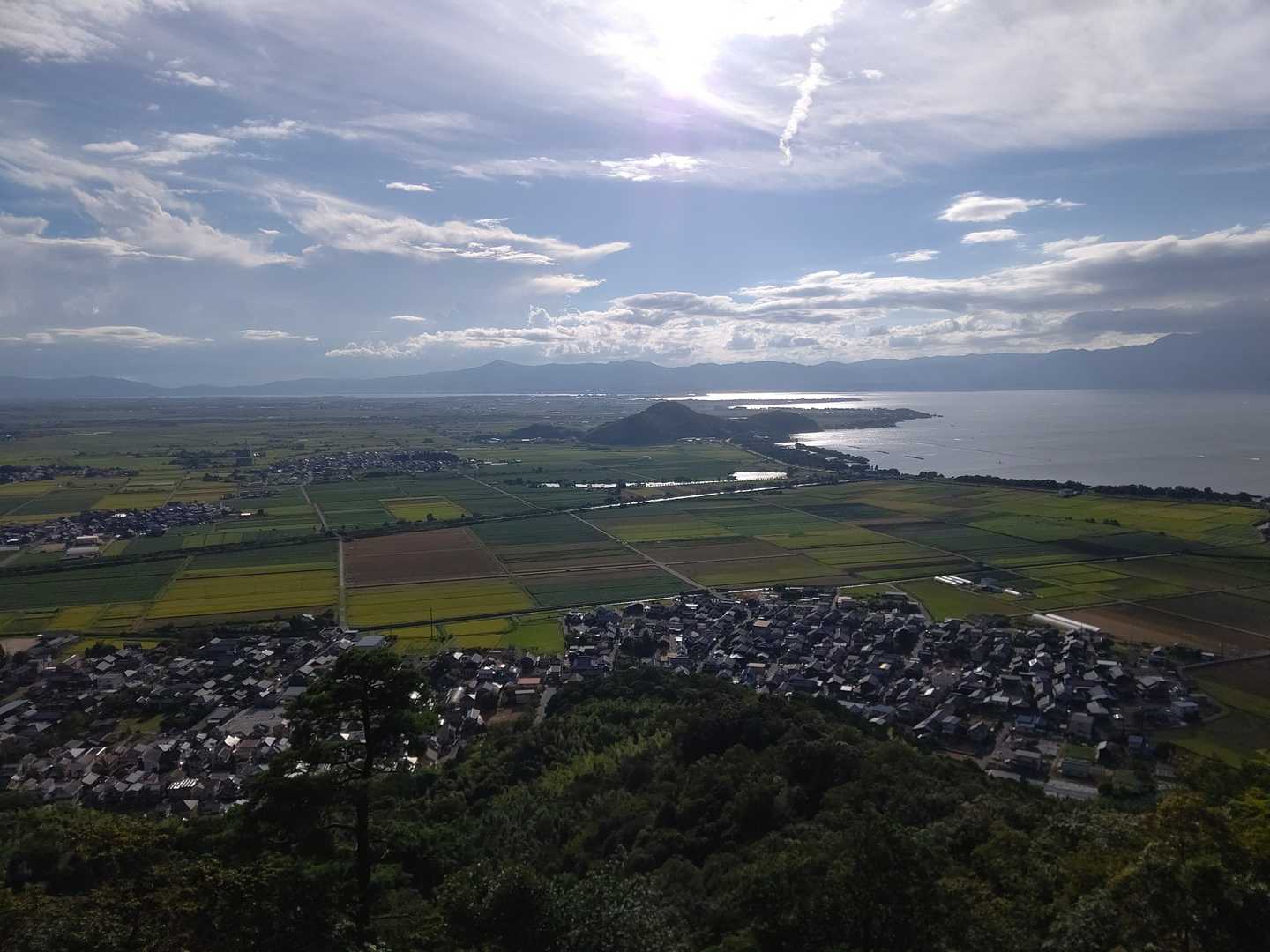 画面中央付近に岡山と言うピーク
夏場に行ったら藪＆蜘蛛の巣地獄なので冬に行ってみよう🙂