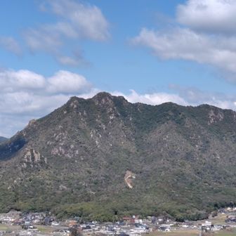 明日登る山