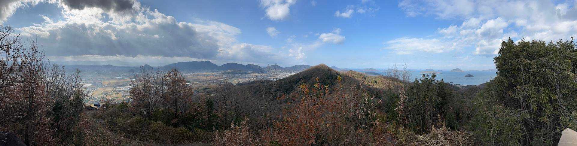 300°ぐらいの展望
パノラマでどうぞ