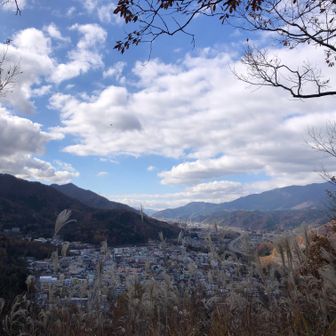 町が近いので、町の音を近くに感じながら歩いてました