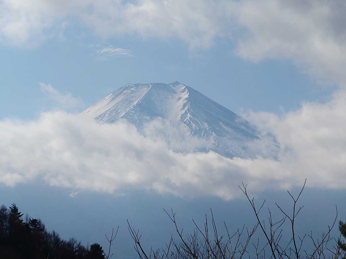 杓子山⑪富士山🗻顔だした👏待った甲斐あり🥰
