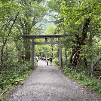 明神池は神域なんですかね