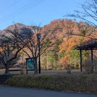 右の山が松ケ岳かな？左は…？多宝山…？？？