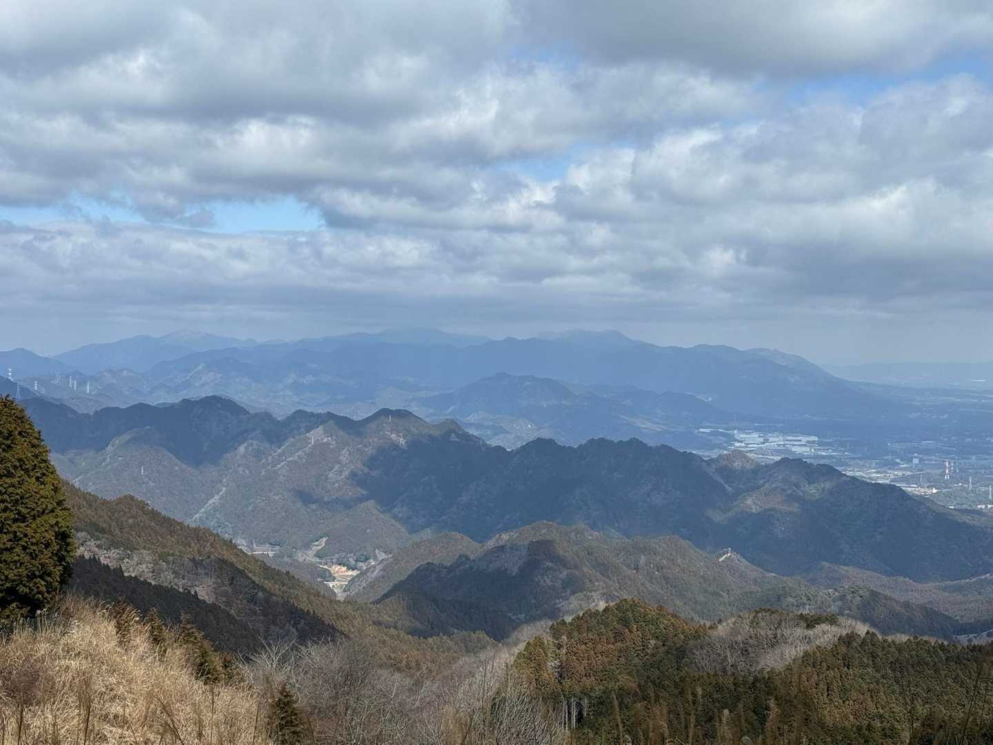 景観を楽しみながら下山します