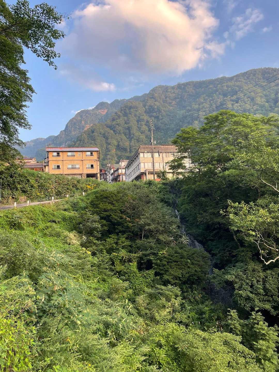 燕温泉