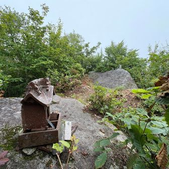 石上山(北峰)。
白い世界が広がる。