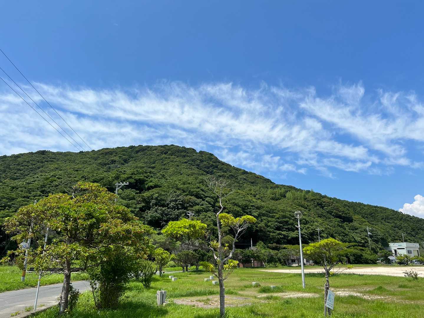 下山して⬆️甲山を📸
