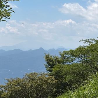 これは妙義山？