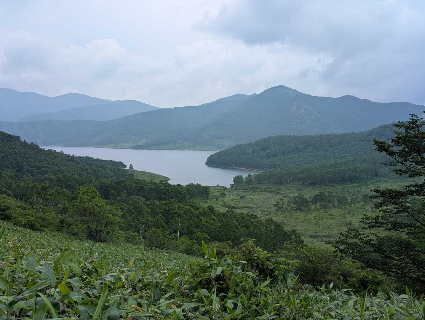 弁天山を下りて📸八間山を👀