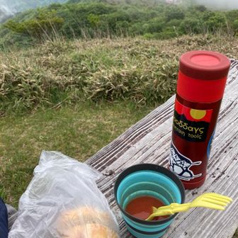 10時のおやつ
トマトのポタージュ（粉末スープ）とバゲット