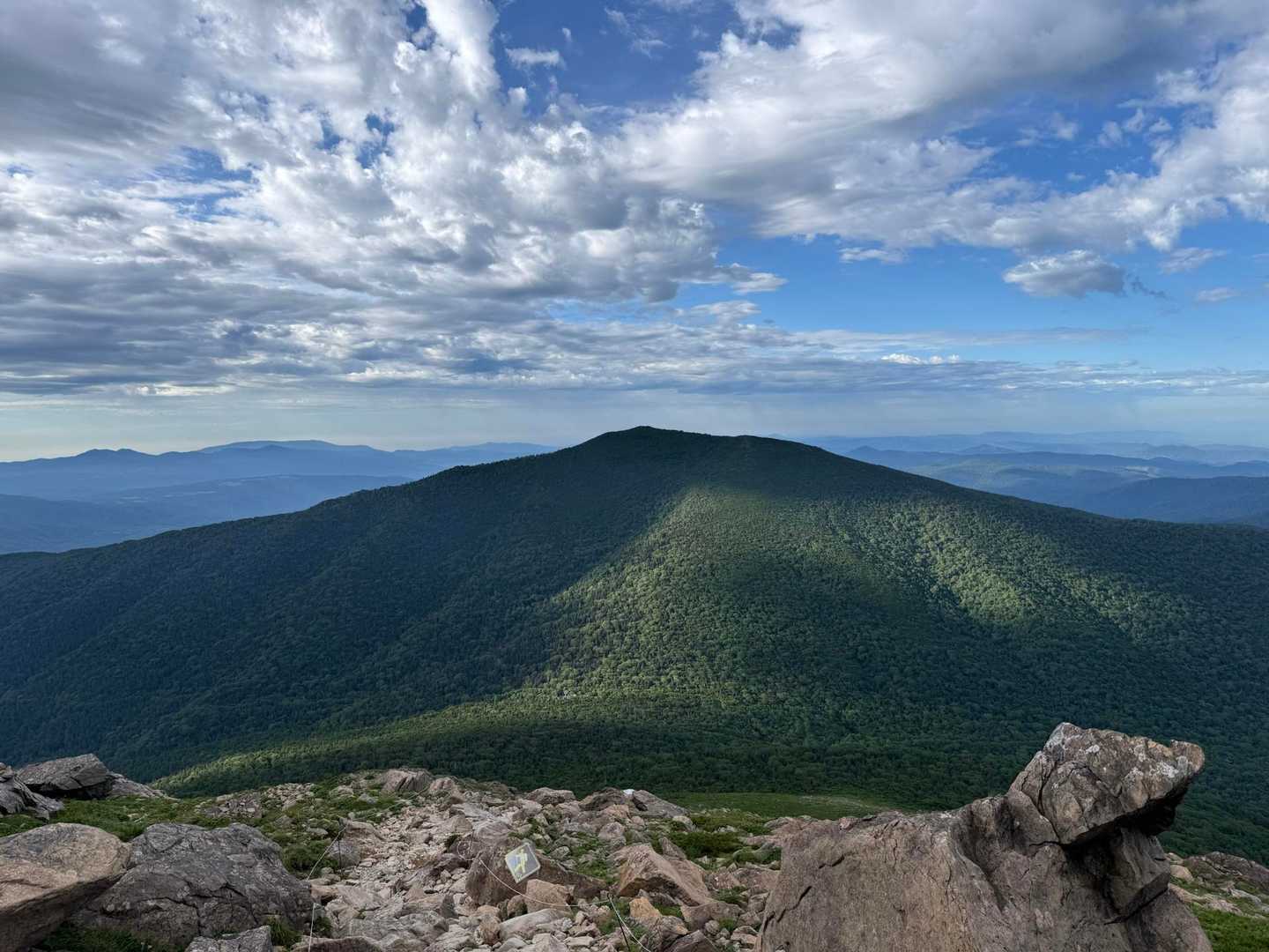 振り返って、いい感じ⛰️