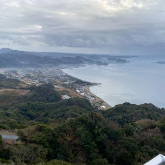 鋸山ロープウェイの山頂駅の展望台からの眺め