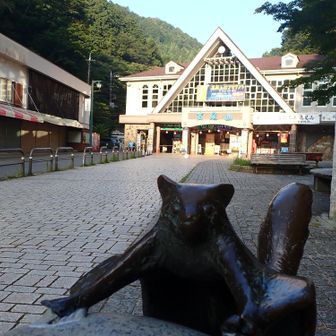 6時過ぎに下山完了
この時間なのに、どんどんハイカーがやってきます。