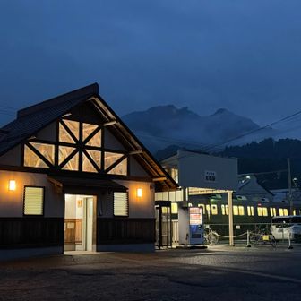 影森駅！！
再び時間調べると、宿まで走っても電車でも時間一緒
なので、約3km走って宿へ向かうことに

途中スーパーで買い出しをしつつ宿に到着したのが18時やったかな
