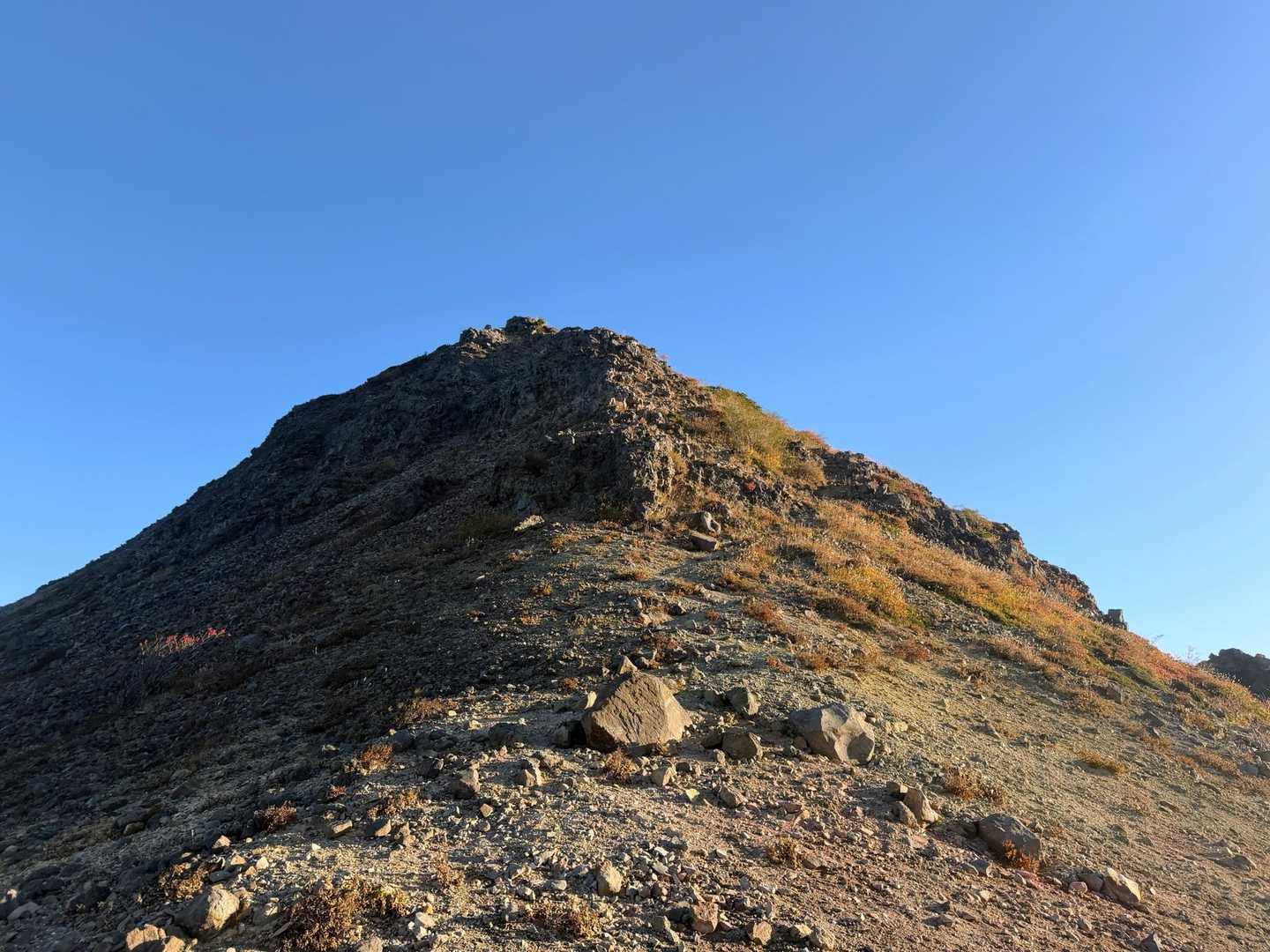 その前に剣ヶ峰に登ります💪