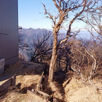 北尾根下り入口