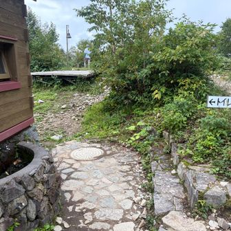 平標山の家にはトイレあり