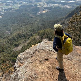 御嶽山から少し降りたところ
素晴らしい眺めを見ながらランチ