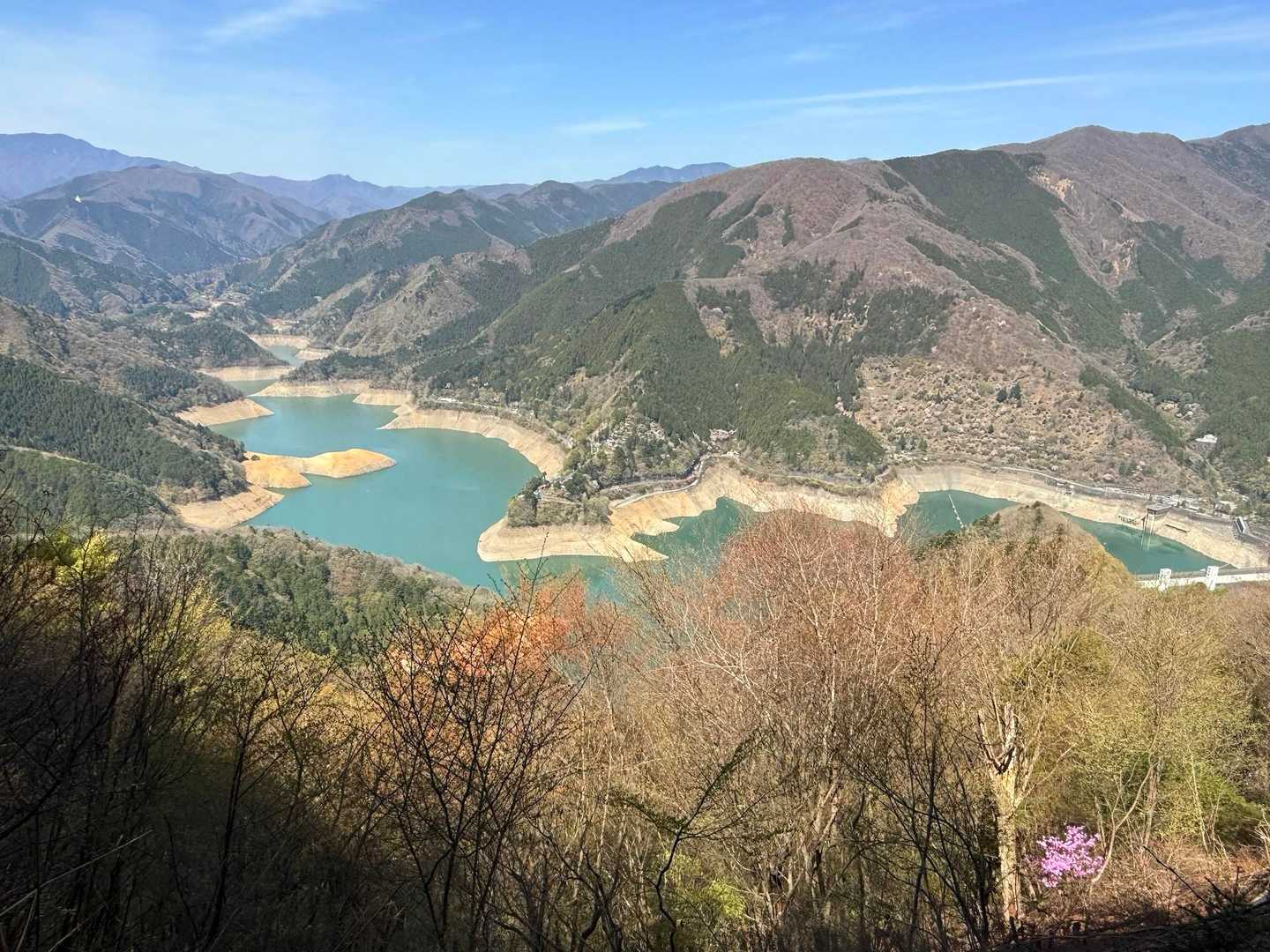 奥多摩湖の水位は低下しています…