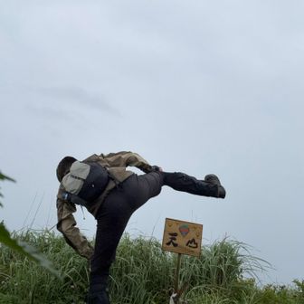 今日は撮れ高少ないから、逆足バージョンも🦍