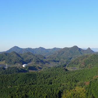 【コガッシー】安定の古賀志山▲山塊　今日はたくさん人がいるのかしら👍
