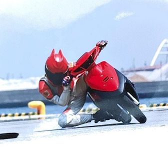 さとるんるん（腰痛中）