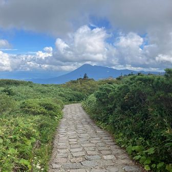 唯一今日
雲がかかってない岩手山😊